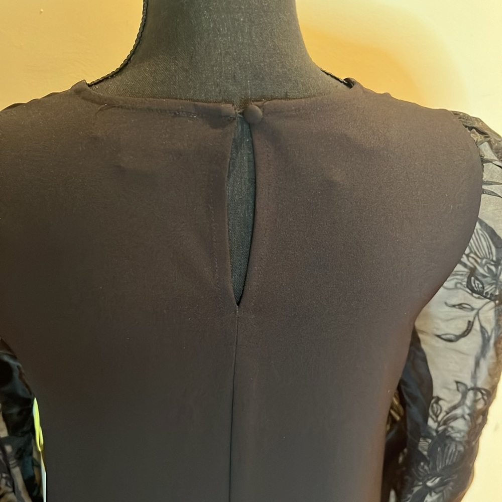 CeCe Dress. - Picture 6 of 10